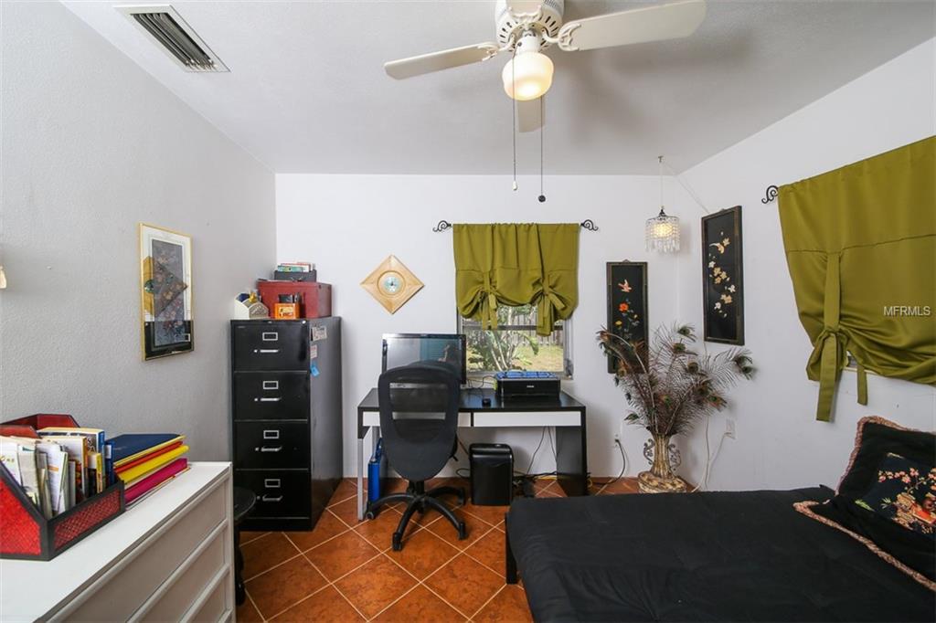 210 LAKEVIEW LANE, ENGLEWOOD, Florida 34223, 2 Bedrooms Bedrooms, 6 Rooms Rooms,1 BathroomBathrooms,Residential,For sale,LAKEVIEW,D5922146