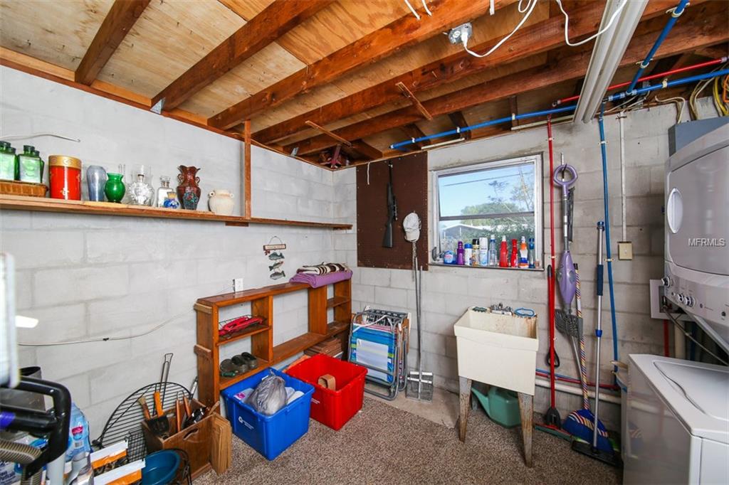 210 LAKEVIEW LANE, ENGLEWOOD, Florida 34223, 2 Bedrooms Bedrooms, 6 Rooms Rooms,1 BathroomBathrooms,Residential,For sale,LAKEVIEW,D5922146