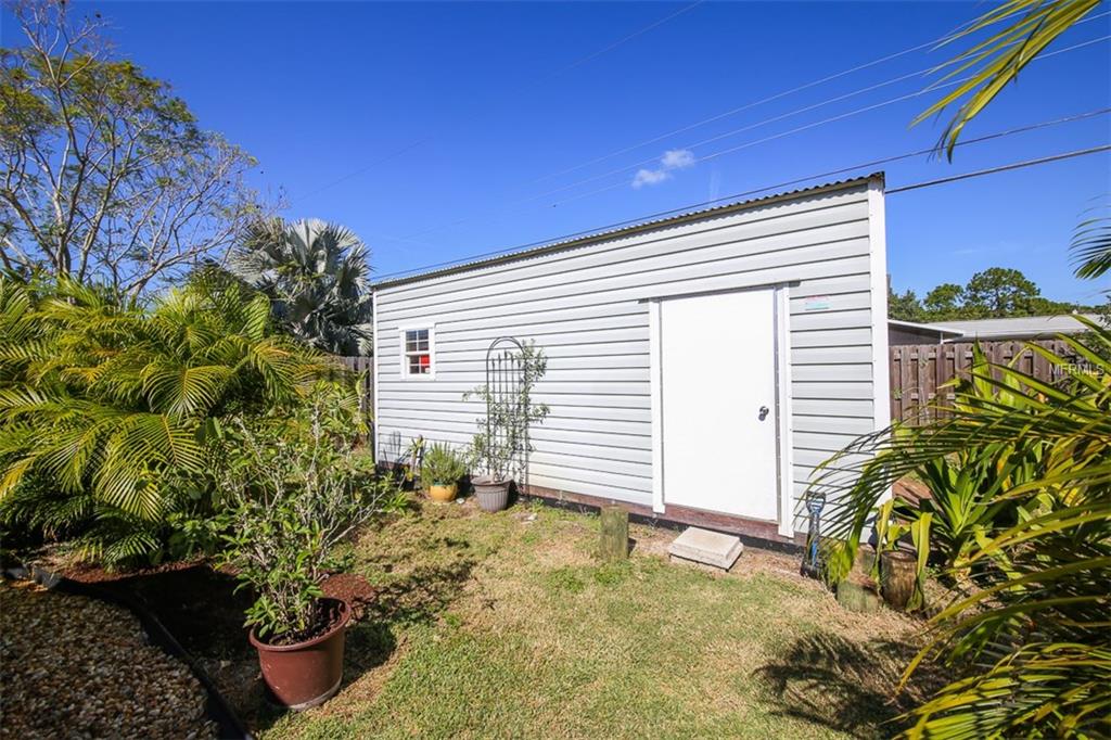 210 LAKEVIEW LANE, ENGLEWOOD, Florida 34223, 2 Bedrooms Bedrooms, 6 Rooms Rooms,1 BathroomBathrooms,Residential,For sale,LAKEVIEW,D5922146