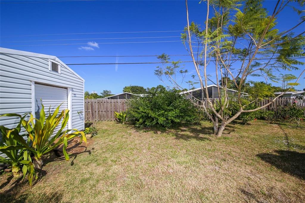 210 LAKEVIEW LANE, ENGLEWOOD, Florida 34223, 2 Bedrooms Bedrooms, 6 Rooms Rooms,1 BathroomBathrooms,Residential,For sale,LAKEVIEW,D5922146