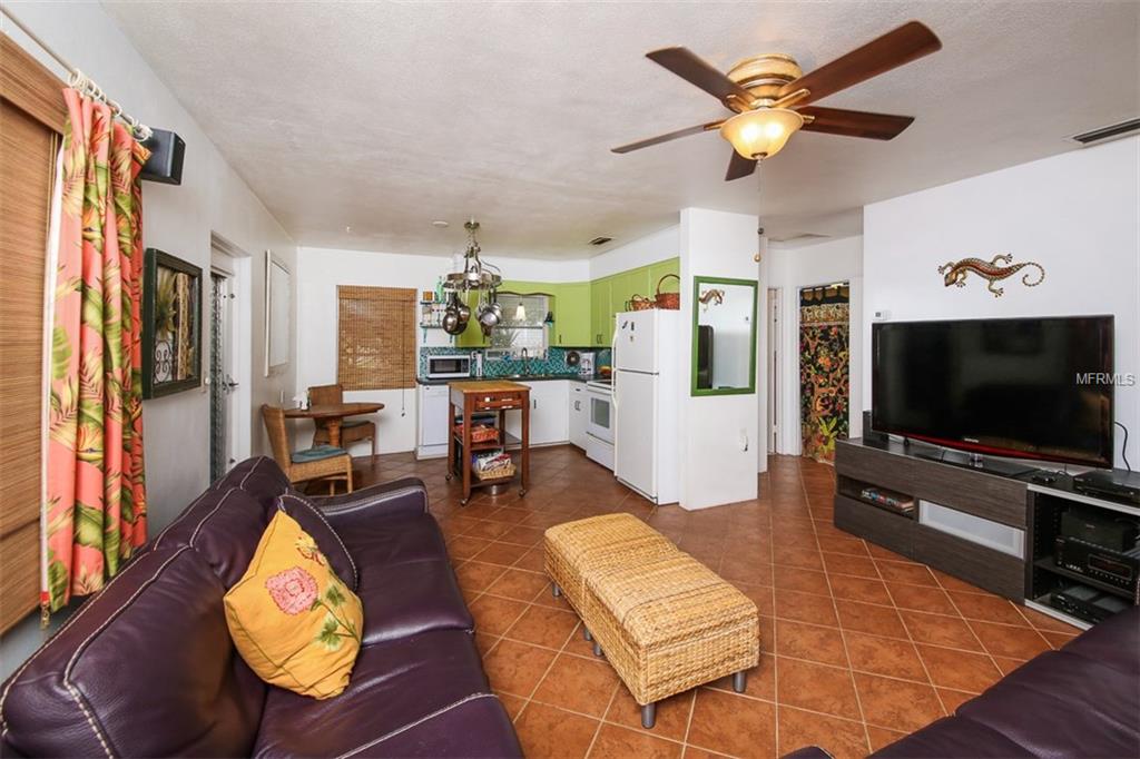 210 LAKEVIEW LANE, ENGLEWOOD, Florida 34223, 2 Bedrooms Bedrooms, 6 Rooms Rooms,1 BathroomBathrooms,Residential,For sale,LAKEVIEW,D5922146