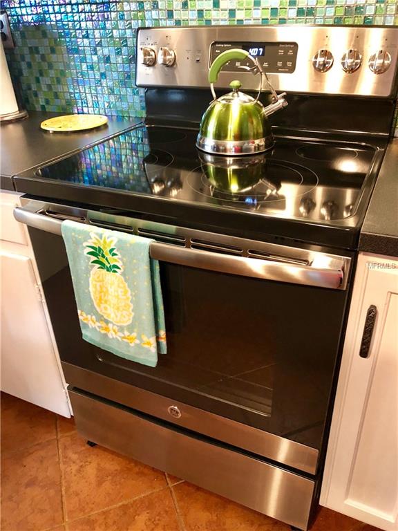 210 LAKEVIEW LANE, ENGLEWOOD, Florida 34223, 2 Bedrooms Bedrooms, 6 Rooms Rooms,1 BathroomBathrooms,Residential,For sale,LAKEVIEW,D5922146