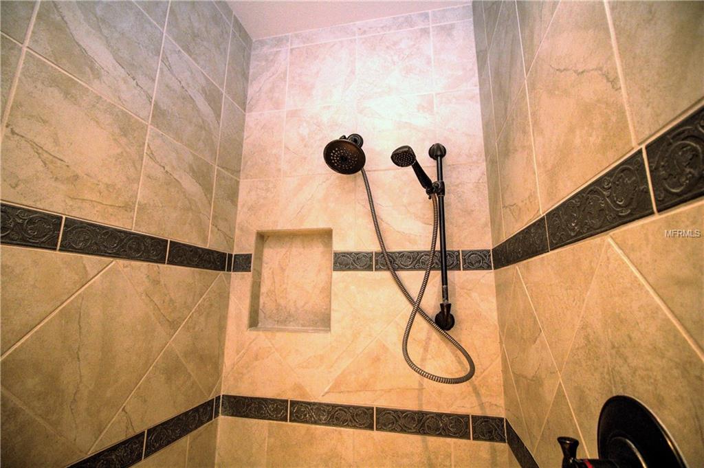 611 WAKE FOREST LANE, THE VILLAGES, Florida 32162, 3 Bedrooms Bedrooms, 7 Rooms Rooms,2 BathroomsBathrooms,Residential,For sale,WAKE FOREST,G4851407