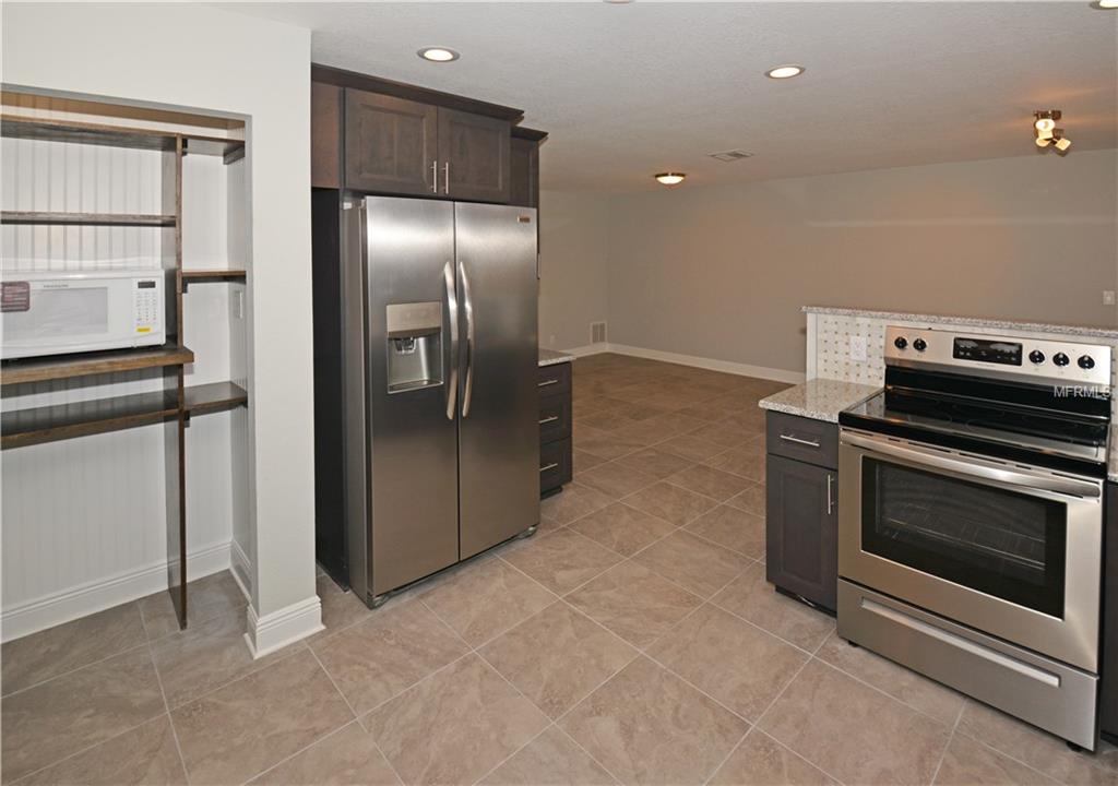 14994 CROMWELL DRIVE, CLEARWATER, Florida 33764, 4 Bedrooms Bedrooms, 10 Rooms Rooms,2 BathroomsBathrooms,Residential,For sale,CROMWELL,U7844885