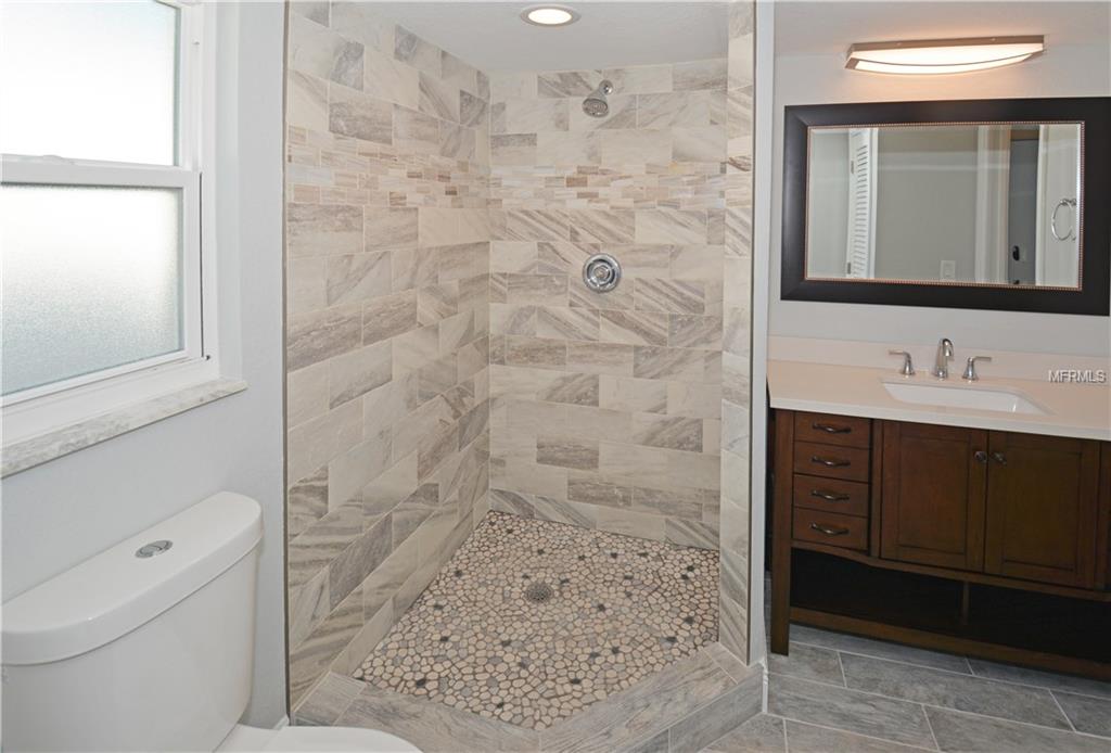 14994 CROMWELL DRIVE, CLEARWATER, Florida 33764, 4 Bedrooms Bedrooms, 10 Rooms Rooms,2 BathroomsBathrooms,Residential,For sale,CROMWELL,U7844885