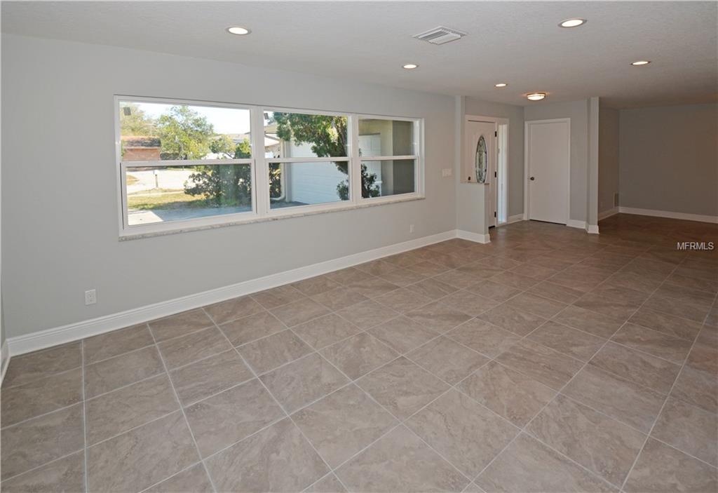 14994 CROMWELL DRIVE, CLEARWATER, Florida 33764, 4 Bedrooms Bedrooms, 10 Rooms Rooms,2 BathroomsBathrooms,Residential,For sale,CROMWELL,U7844885