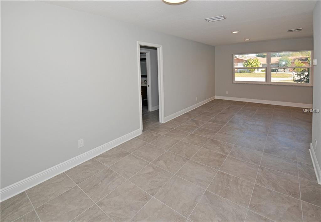 14994 CROMWELL DRIVE, CLEARWATER, Florida 33764, 4 Bedrooms Bedrooms, 10 Rooms Rooms,2 BathroomsBathrooms,Residential,For sale,CROMWELL,U7844885