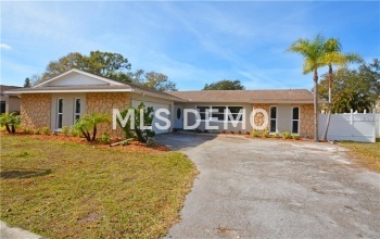 14994 CROMWELL DRIVE, CLEARWATER, Florida 33764, 4 Bedrooms Bedrooms, 10 Rooms Rooms,2 BathroomsBathrooms,Residential,For sale,CROMWELL,U7844885