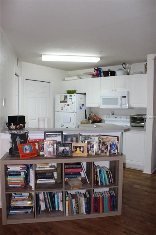 18107 PEREGRINES PERCH PLACE, LUTZ, Florida 33558, 2 Bedrooms Bedrooms, 6 Rooms Rooms,2 BathroomsBathrooms,Residential,For sale,PEREGRINES PERCH,T2925814