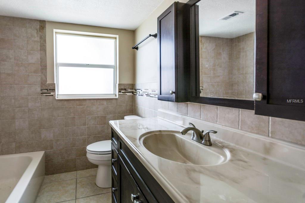 1420 SUNSET POINT ROAD, CLEARWATER, Florida 33755, 4 Bedrooms Bedrooms, 5 Rooms Rooms,2 BathroomsBathrooms,Residential,For sale,SUNSET POINT,T2927616