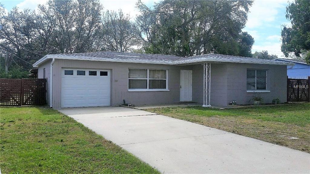 10402 VALENCIA ROAD, SEMINOLE, Florida 33772, 4 Bedrooms Bedrooms, 7 Rooms Rooms,3 BathroomsBathrooms,Residential,For sale,VALENCIA,U7847488