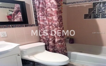 10402 VALENCIA ROAD, SEMINOLE, Florida 33772, 4 Bedrooms Bedrooms, 7 Rooms Rooms,3 BathroomsBathrooms,Residential,For sale,VALENCIA,U7847488