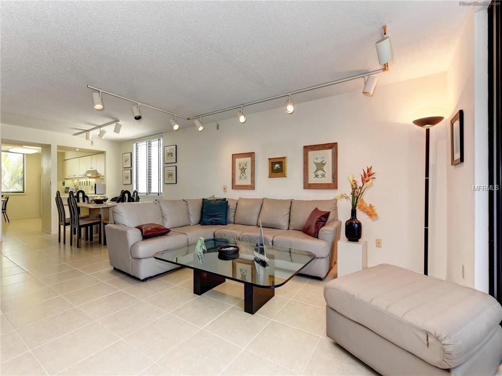 835 BAYPORT WAY, LONGBOAT KEY, Florida 34228, 2 Bedrooms Bedrooms, 7 Rooms Rooms,2 BathroomsBathrooms,Residential,For sale,BAYPORT,A4197607