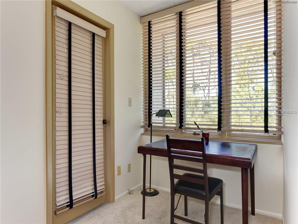 835 BAYPORT WAY, LONGBOAT KEY, Florida 34228, 2 Bedrooms Bedrooms, 7 Rooms Rooms,2 BathroomsBathrooms,Residential,For sale,BAYPORT,A4197607