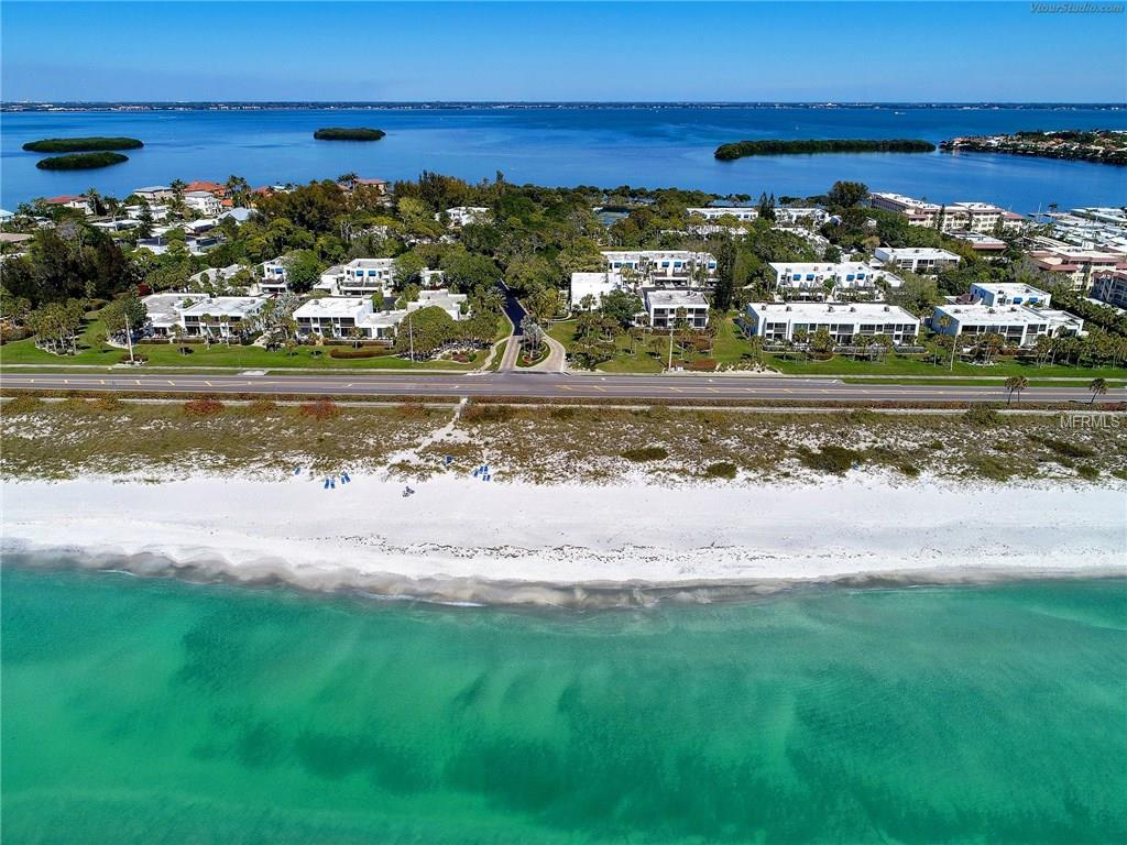 835 BAYPORT WAY, LONGBOAT KEY, Florida 34228, 2 Bedrooms Bedrooms, 7 Rooms Rooms,2 BathroomsBathrooms,Residential,For sale,BAYPORT,A4197607