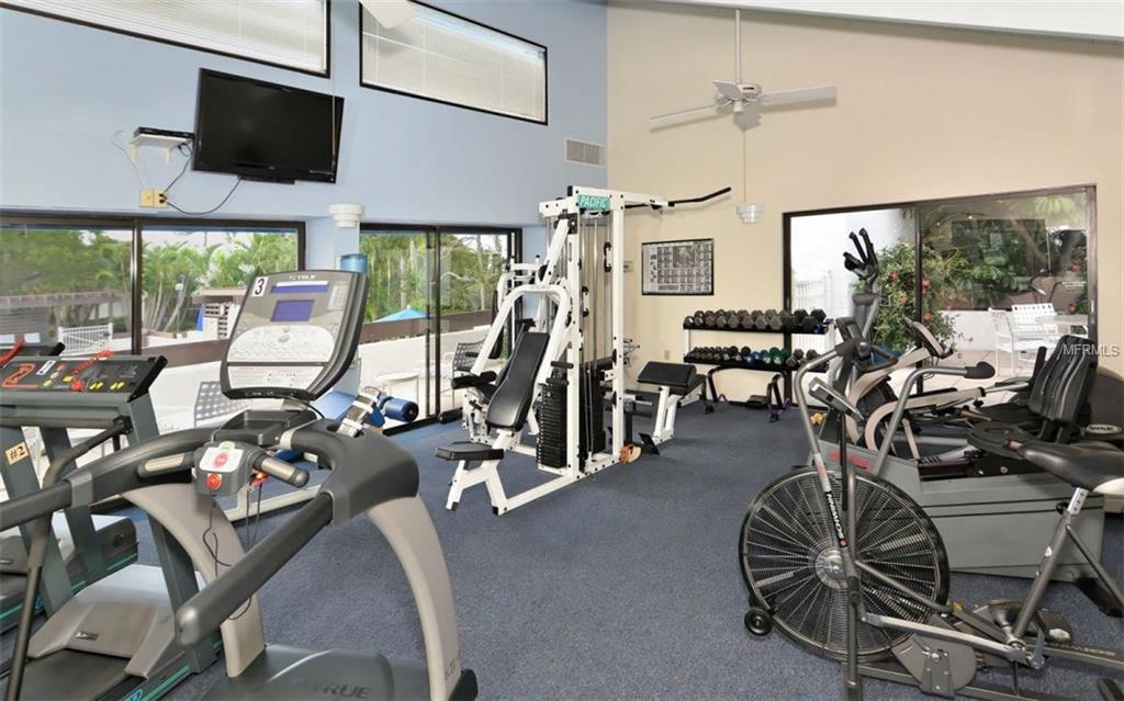 835 BAYPORT WAY, LONGBOAT KEY, Florida 34228, 2 Bedrooms Bedrooms, 7 Rooms Rooms,2 BathroomsBathrooms,Residential,For sale,BAYPORT,A4197607