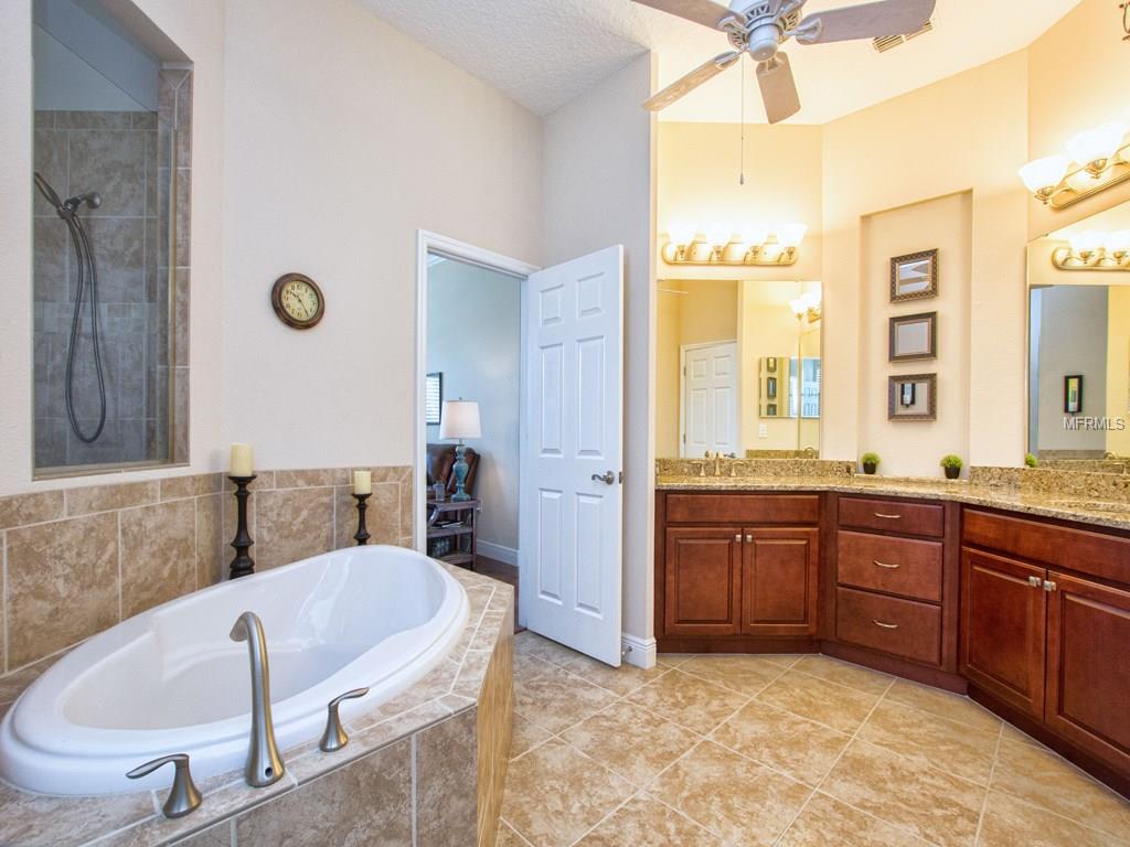 8727 BRIDGEPORT BAY CIRCLE, MOUNT DORA, Florida 32757, 3 Bedrooms Bedrooms, 12 Rooms Rooms,2 BathroomsBathrooms,Residential,For sale,BRIDGEPORT BAY CIRCLE,G4848580