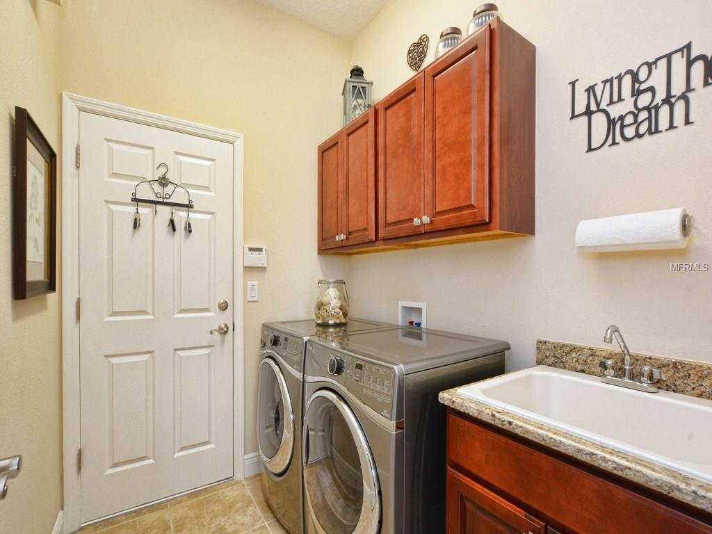 8727 BRIDGEPORT BAY CIRCLE, MOUNT DORA, Florida 32757, 3 Bedrooms Bedrooms, 12 Rooms Rooms,2 BathroomsBathrooms,Residential,For sale,BRIDGEPORT BAY CIRCLE,G4848580