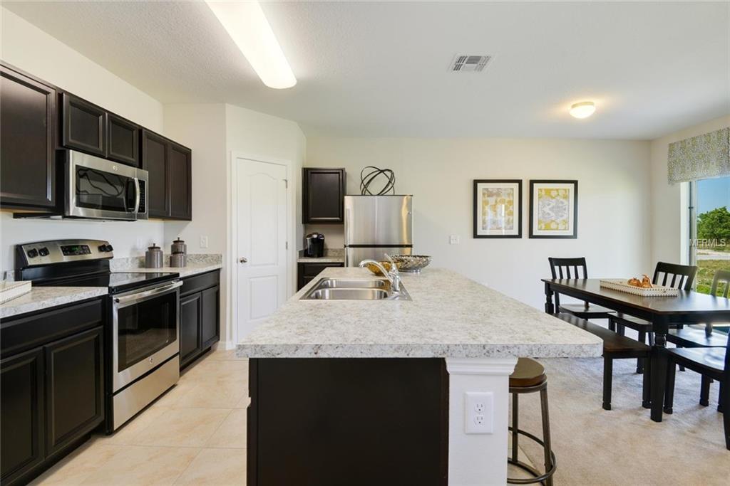 537 LUCERNE BOULEVARD, WINTER HAVEN, Florida 33881, 3 Bedrooms Bedrooms, 7 Rooms Rooms,2 BathroomsBathrooms,Residential,For sale,LUCERNE,W7636740