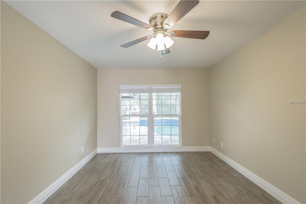 4002 BRIARLAKE DRIVE, VALRICO, Florida 33596, 4 Bedrooms Bedrooms, 6 Rooms Rooms,2 BathroomsBathrooms,Residential,For sale,BRIARLAKE,T2923286