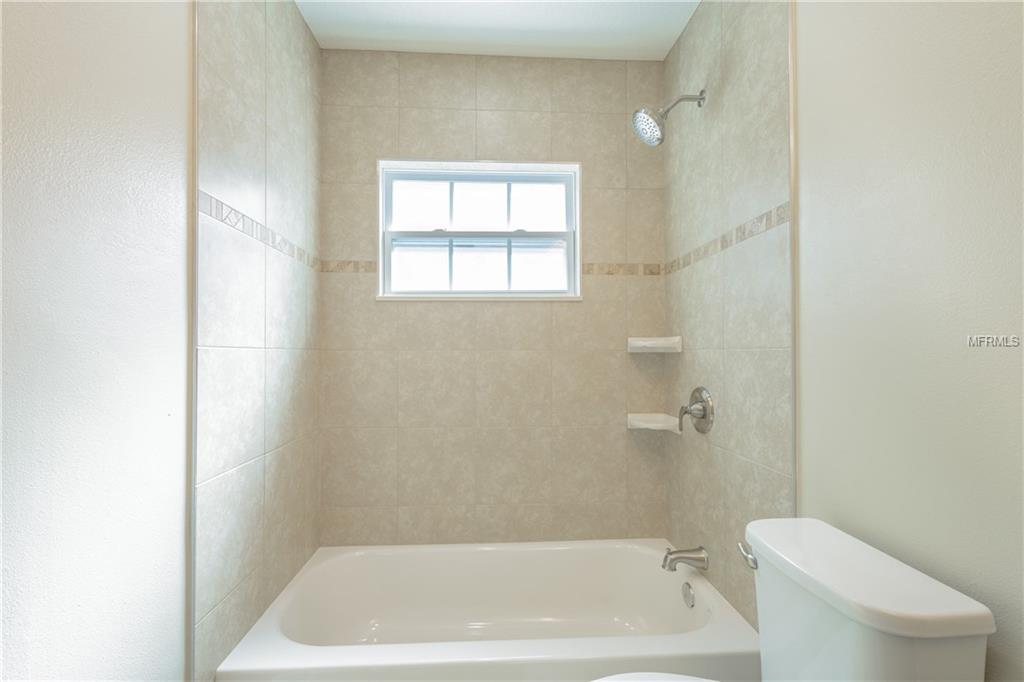 4002 BRIARLAKE DRIVE, VALRICO, Florida 33596, 4 Bedrooms Bedrooms, 6 Rooms Rooms,2 BathroomsBathrooms,Residential,For sale,BRIARLAKE,T2923286