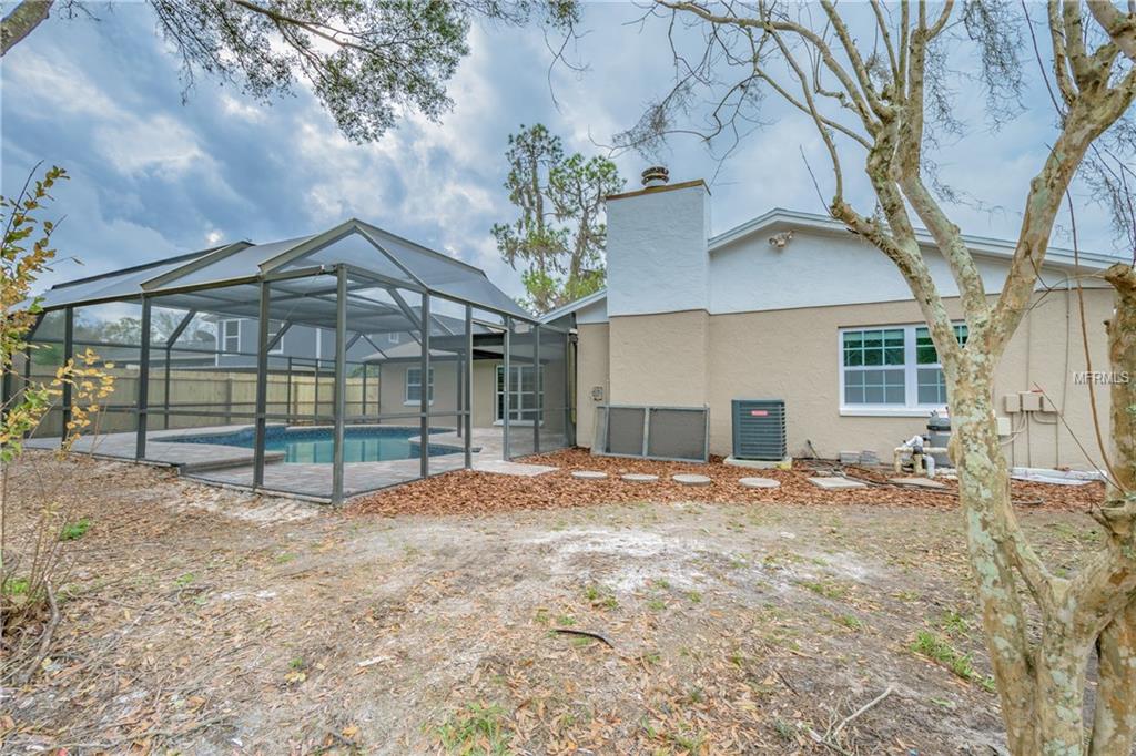 4002 BRIARLAKE DRIVE, VALRICO, Florida 33596, 4 Bedrooms Bedrooms, 6 Rooms Rooms,2 BathroomsBathrooms,Residential,For sale,BRIARLAKE,T2923286