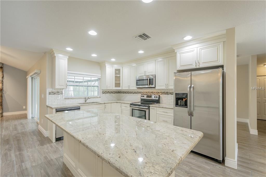 4002 BRIARLAKE DRIVE, VALRICO, Florida 33596, 4 Bedrooms Bedrooms, 6 Rooms Rooms,2 BathroomsBathrooms,Residential,For sale,BRIARLAKE,T2923286