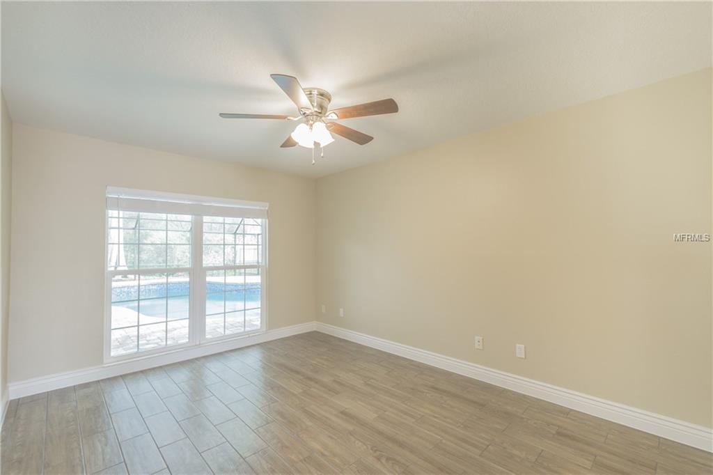 4002 BRIARLAKE DRIVE, VALRICO, Florida 33596, 4 Bedrooms Bedrooms, 6 Rooms Rooms,2 BathroomsBathrooms,Residential,For sale,BRIARLAKE,T2923286