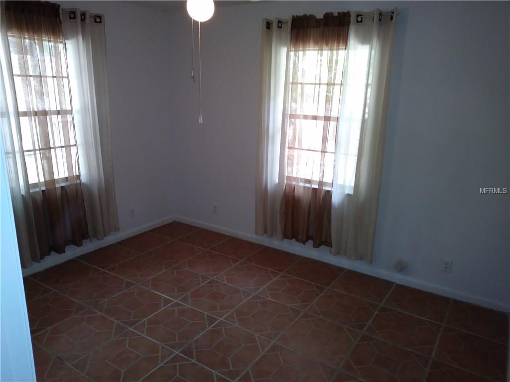 6332 S MACDILL AVENUE, TAMPA, Florida 33611, 3 Bedrooms Bedrooms, 6 Rooms Rooms,2 BathroomsBathrooms,Residential,For sale,MACDILL,T2924270