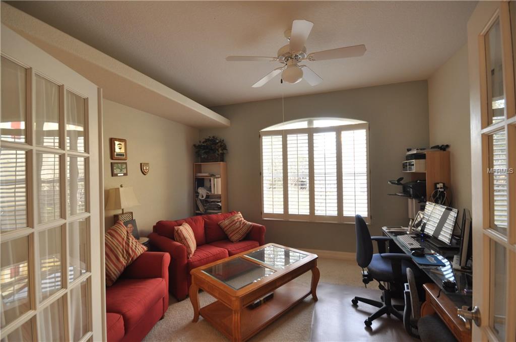 130 PINEWOOD COURT, DAVENPORT, Florida 33896, 3 Bedrooms Bedrooms, 9 Rooms Rooms,3 BathroomsBathrooms,Residential,For sale,PINEWOOD,O5558388