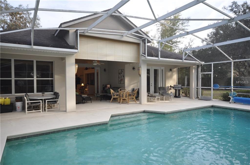 130 PINEWOOD COURT, DAVENPORT, Florida 33896, 3 Bedrooms Bedrooms, 9 Rooms Rooms,3 BathroomsBathrooms,Residential,For sale,PINEWOOD,O5558388