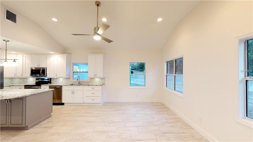 1750 BLACKWOOD AVENUE, GOTHA, Florida 34734, 3 Bedrooms Bedrooms, 12 Rooms Rooms,2 BathroomsBathrooms,Residential,For sale,BLACKWOOD,O5559176