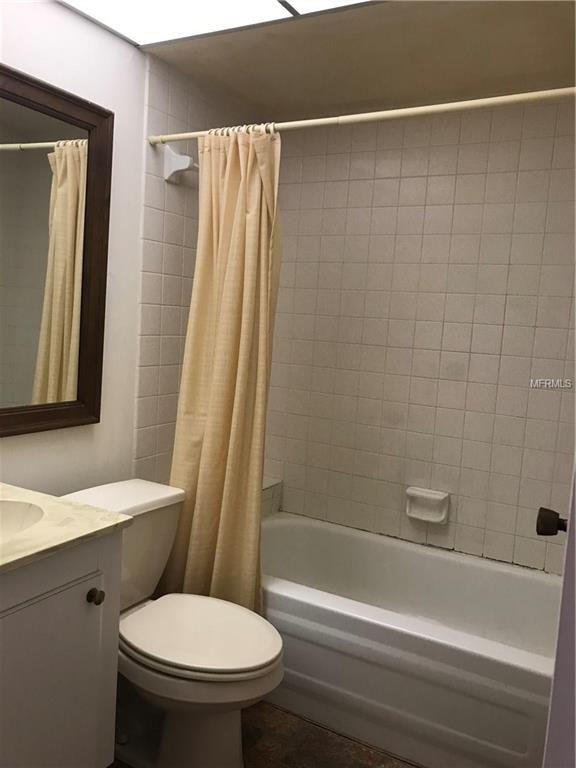 209 LINCOLN CIRCLE N, ST PETERSBURG, Florida 33702, 2 Bedrooms Bedrooms, 4 Rooms Rooms,1 BathroomBathrooms,Residential,For sale,LINCOLN,U7847037