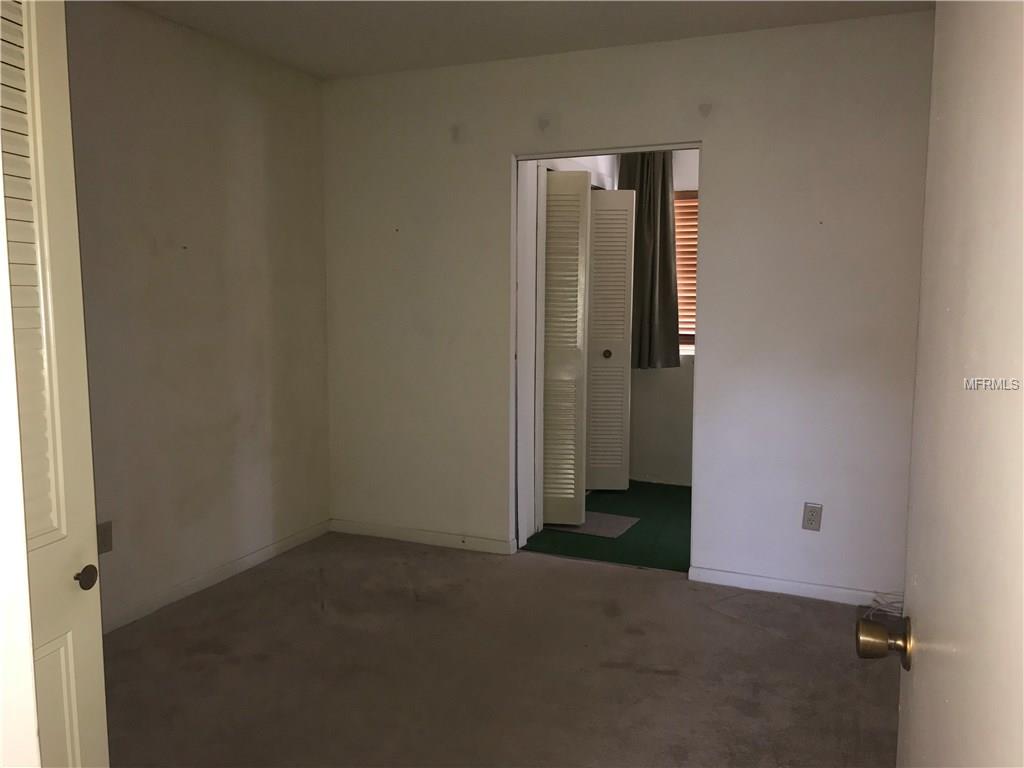 209 LINCOLN CIRCLE N, ST PETERSBURG, Florida 33702, 2 Bedrooms Bedrooms, 4 Rooms Rooms,1 BathroomBathrooms,Residential,For sale,LINCOLN,U7847037