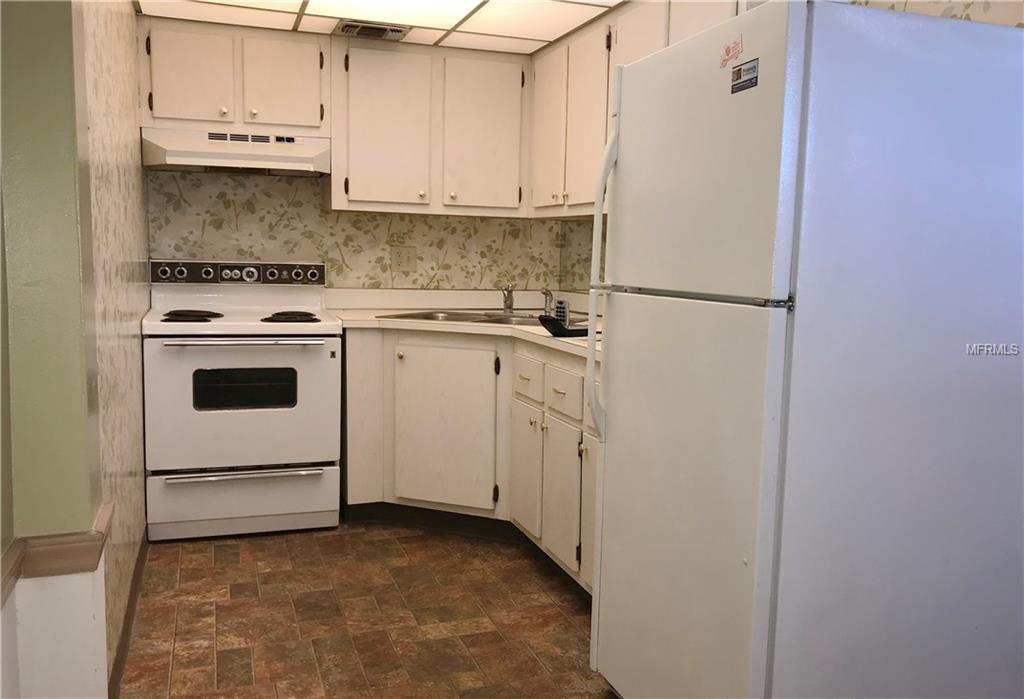 209 LINCOLN CIRCLE N, ST PETERSBURG, Florida 33702, 2 Bedrooms Bedrooms, 4 Rooms Rooms,1 BathroomBathrooms,Residential,For sale,LINCOLN,U7847037