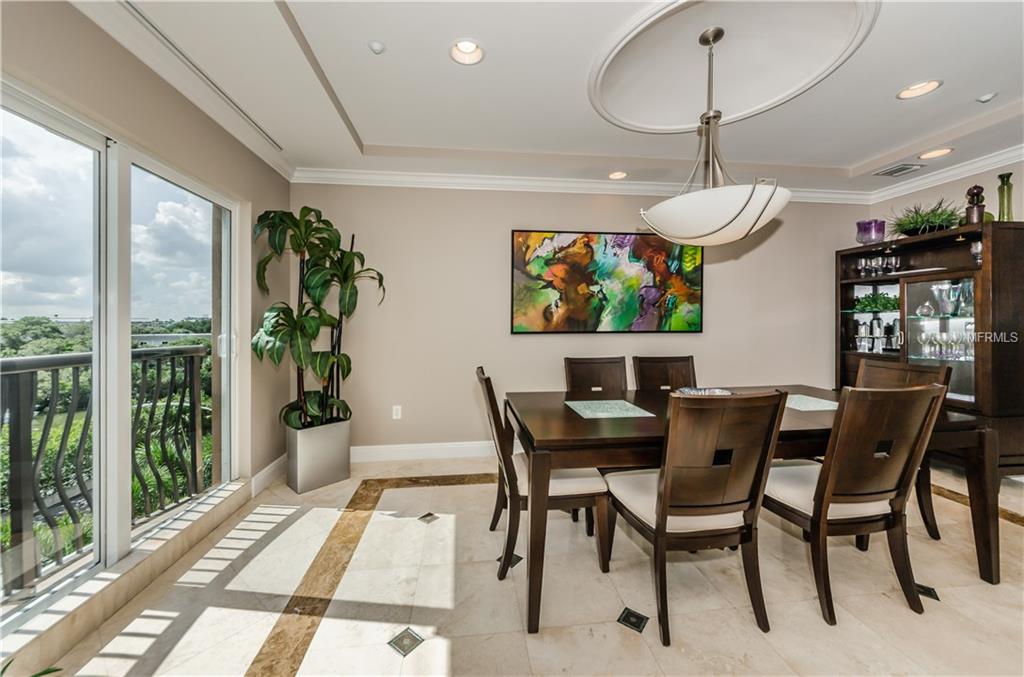 604 GULF BOULEVARD, INDIAN ROCKS BEACH, Florida 33785, 3 Bedrooms Bedrooms, 8 Rooms Rooms,3 BathroomsBathrooms,Residential,For sale,GULF,U7847206