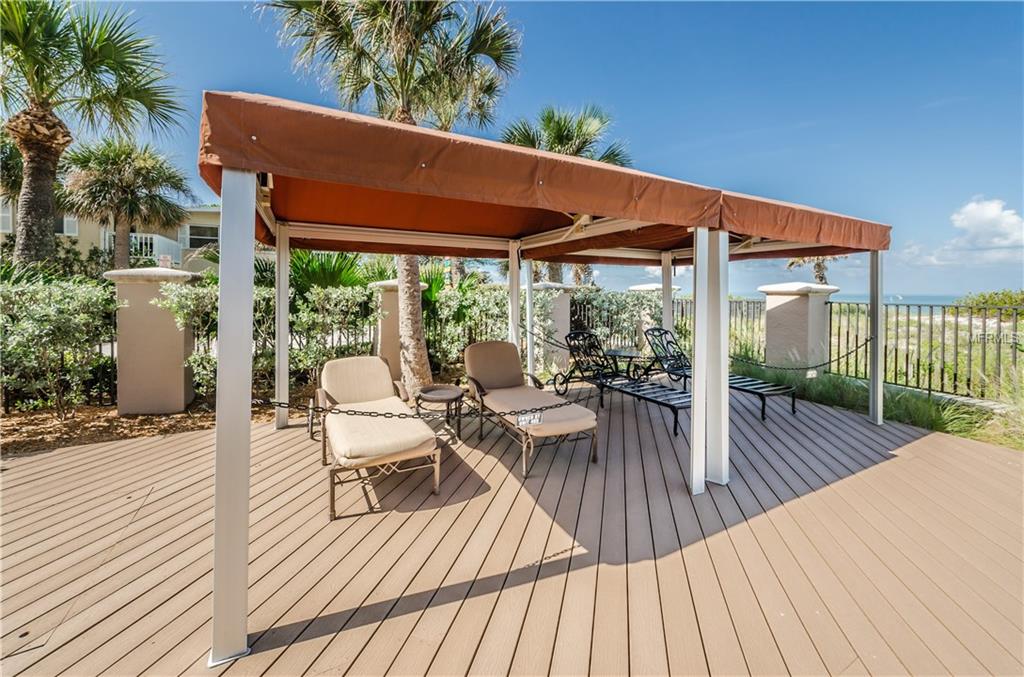 604 GULF BOULEVARD, INDIAN ROCKS BEACH, Florida 33785, 3 Bedrooms Bedrooms, 8 Rooms Rooms,3 BathroomsBathrooms,Residential,For sale,GULF,U7847206