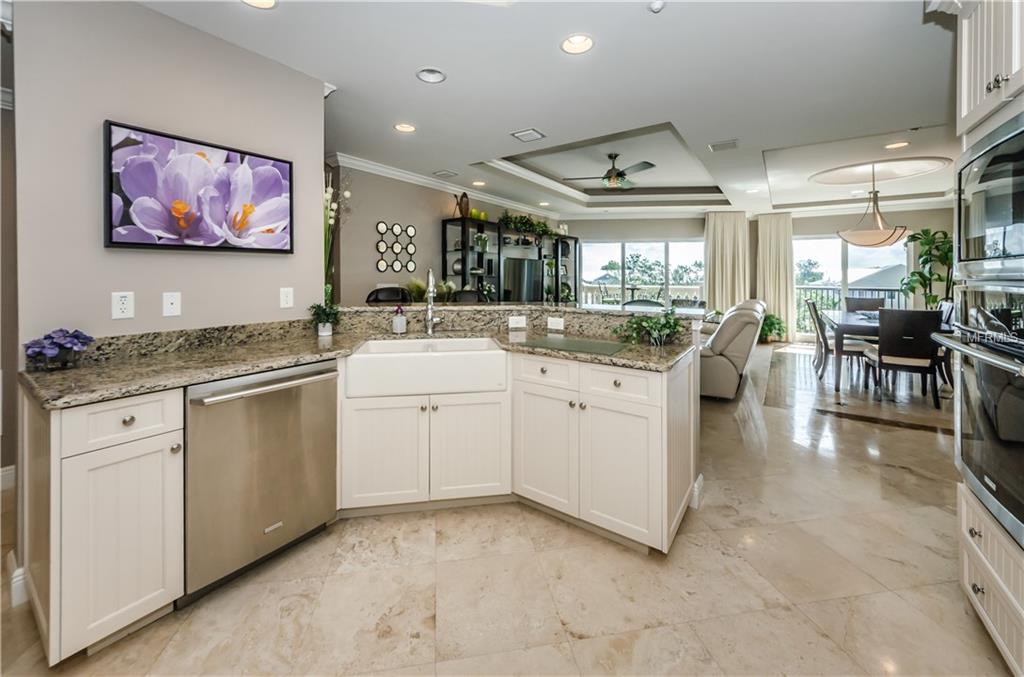 604 GULF BOULEVARD, INDIAN ROCKS BEACH, Florida 33785, 3 Bedrooms Bedrooms, 8 Rooms Rooms,3 BathroomsBathrooms,Residential,For sale,GULF,U7847206