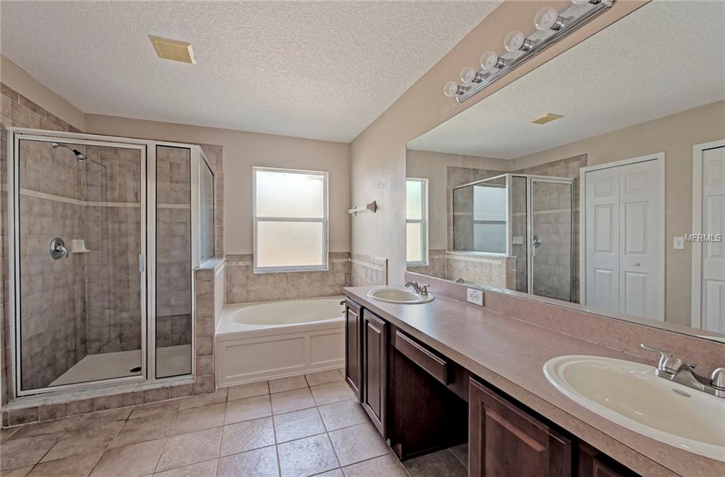 8143 TAR HOLLOW DRIVE, GIBSONTON, Florida 33534, 6 Bedrooms Bedrooms, 3 Rooms Rooms,3 BathroomsBathrooms,Residential,For sale,TAR HOLLOW,T2928241