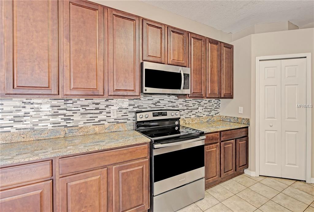 8143 TAR HOLLOW DRIVE, GIBSONTON, Florida 33534, 6 Bedrooms Bedrooms, 3 Rooms Rooms,3 BathroomsBathrooms,Residential,For sale,TAR HOLLOW,T2928241