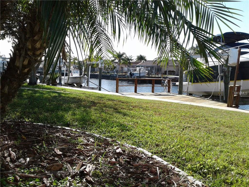 5024 ENSIGN LOOP, NEW PORT RICHEY, Florida 34652, 3 Bedrooms Bedrooms, 5 Rooms Rooms,2 BathroomsBathrooms,Residential,For sale,ENSIGN,U7830712