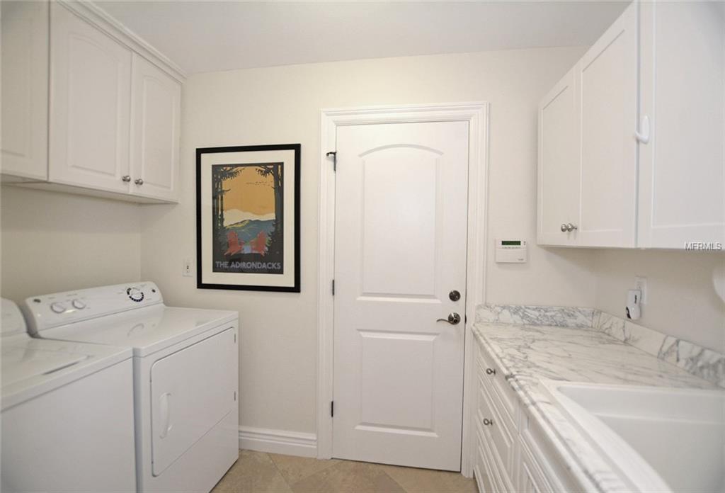 1780 PINE HARRIER CIRCLE, SARASOTA, Florida 34231, 3 Bedrooms Bedrooms, 8 Rooms Rooms,3 BathroomsBathrooms,Residential,For sale,PINE HARRIER,A4199510