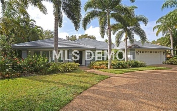 1780 PINE HARRIER CIRCLE, SARASOTA, Florida 34231, 3 Bedrooms Bedrooms, 8 Rooms Rooms,3 BathroomsBathrooms,Residential,For sale,PINE HARRIER,A4199510