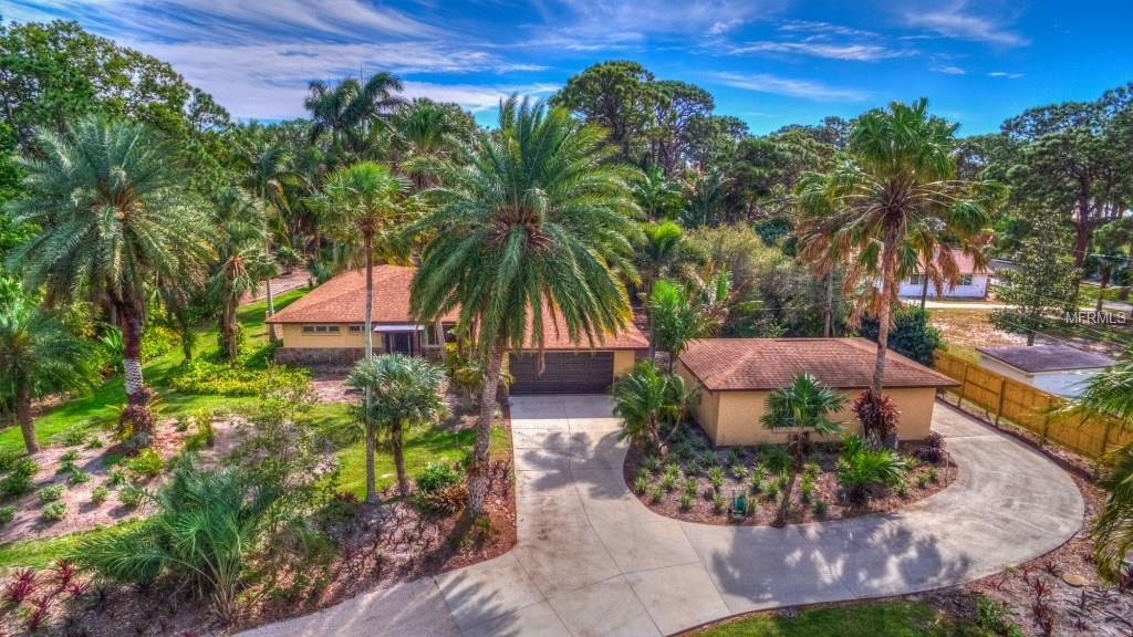 1631 COLUMBIA DRIVE, ENGLEWOOD, Florida 34223, 3 Bedrooms Bedrooms, 8 Rooms Rooms,3 BathroomsBathrooms,Residential,For sale,COLUMBIA,A4208722