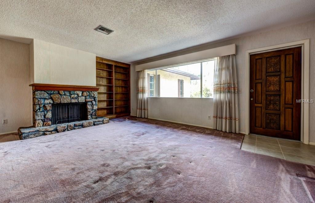 1631 COLUMBIA DRIVE, ENGLEWOOD, Florida 34223, 3 Bedrooms Bedrooms, 8 Rooms Rooms,3 BathroomsBathrooms,Residential,For sale,COLUMBIA,A4208722