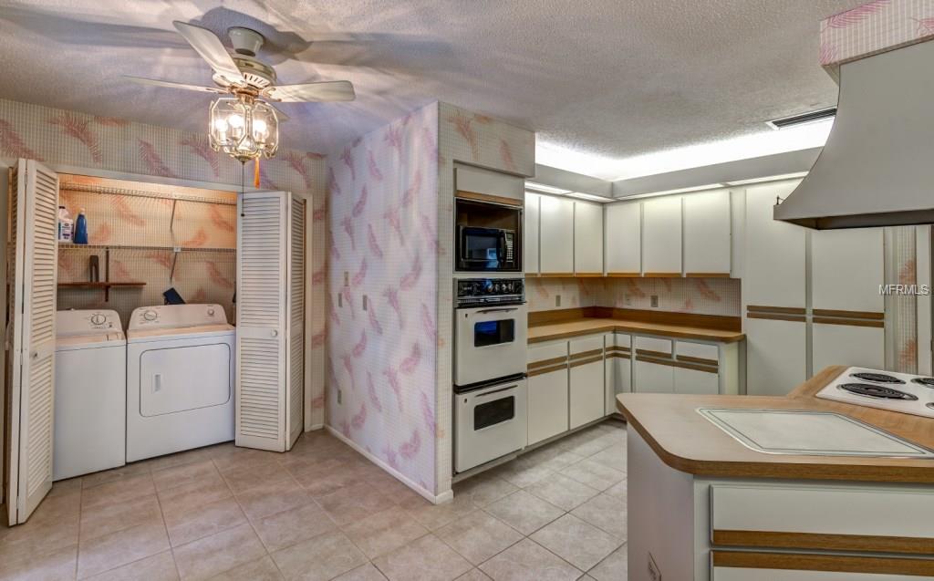 1631 COLUMBIA DRIVE, ENGLEWOOD, Florida 34223, 3 Bedrooms Bedrooms, 8 Rooms Rooms,3 BathroomsBathrooms,Residential,For sale,COLUMBIA,A4208722