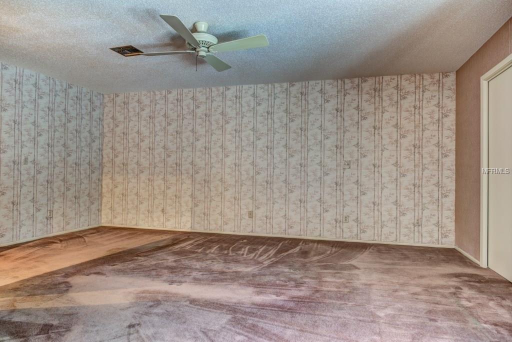 1631 COLUMBIA DRIVE, ENGLEWOOD, Florida 34223, 3 Bedrooms Bedrooms, 8 Rooms Rooms,3 BathroomsBathrooms,Residential,For sale,COLUMBIA,A4208722