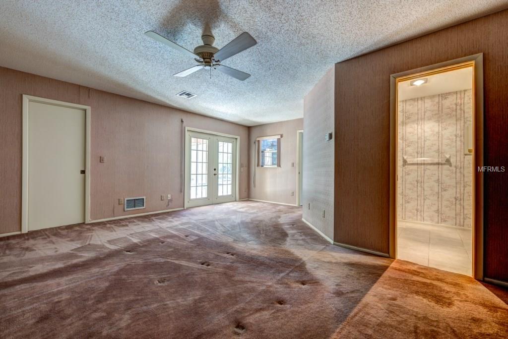 1631 COLUMBIA DRIVE, ENGLEWOOD, Florida 34223, 3 Bedrooms Bedrooms, 8 Rooms Rooms,3 BathroomsBathrooms,Residential,For sale,COLUMBIA,A4208722