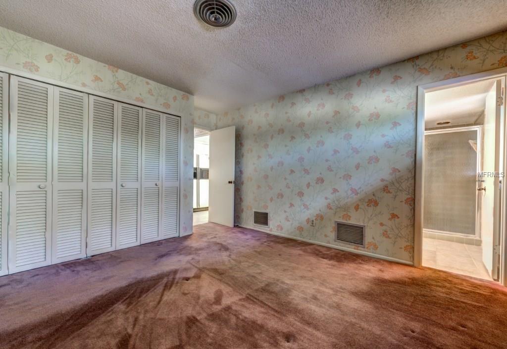 1631 COLUMBIA DRIVE, ENGLEWOOD, Florida 34223, 3 Bedrooms Bedrooms, 8 Rooms Rooms,3 BathroomsBathrooms,Residential,For sale,COLUMBIA,A4208722