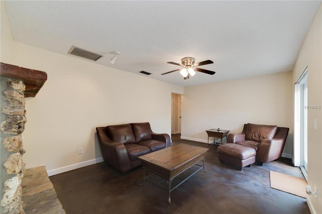 535 EAGLE CIRCLE, CASSELBERRY, Florida 32707, 4 Bedrooms Bedrooms, 7 Rooms Rooms,2 BathroomsBathrooms,Residential,For sale,EAGLE,O5560245